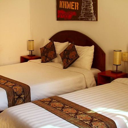 Kool Kampot Hotell Eksteriør bilde