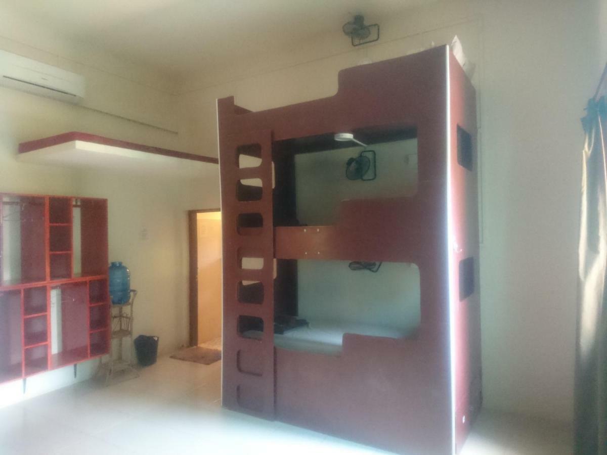 Kool Kampot Hotell Eksteriør bilde
