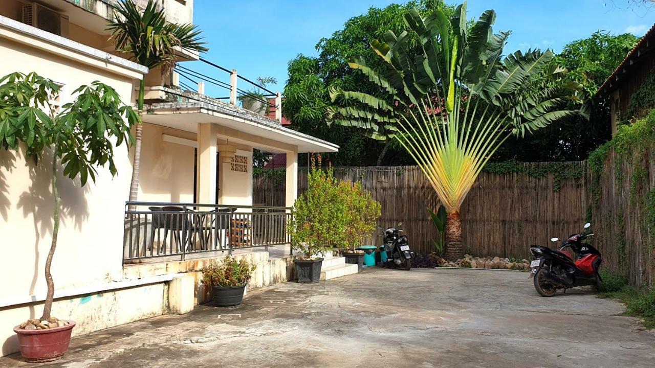Kool Kampot Hotell Eksteriør bilde