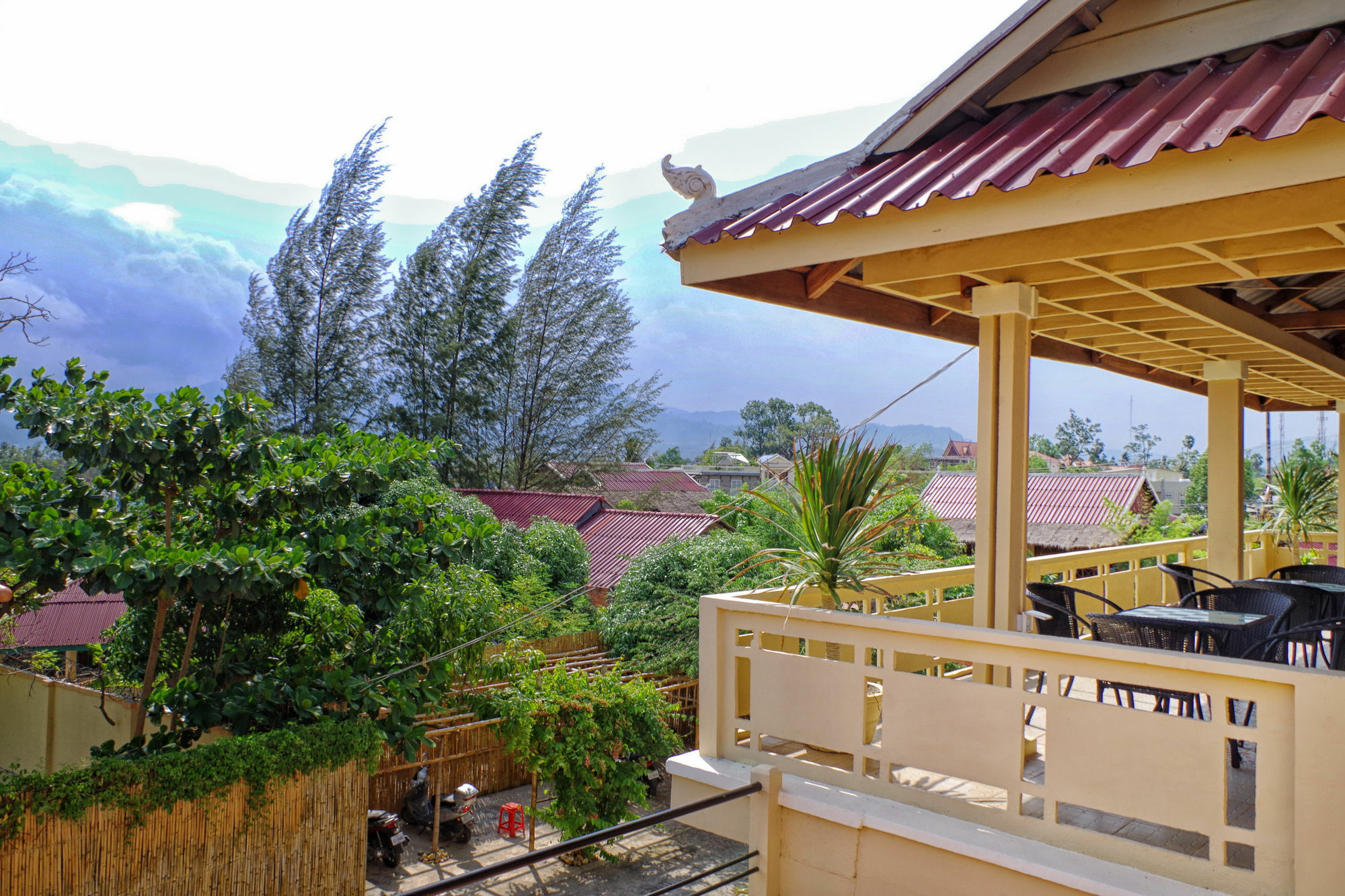 Kool Kampot Hotell Eksteriør bilde