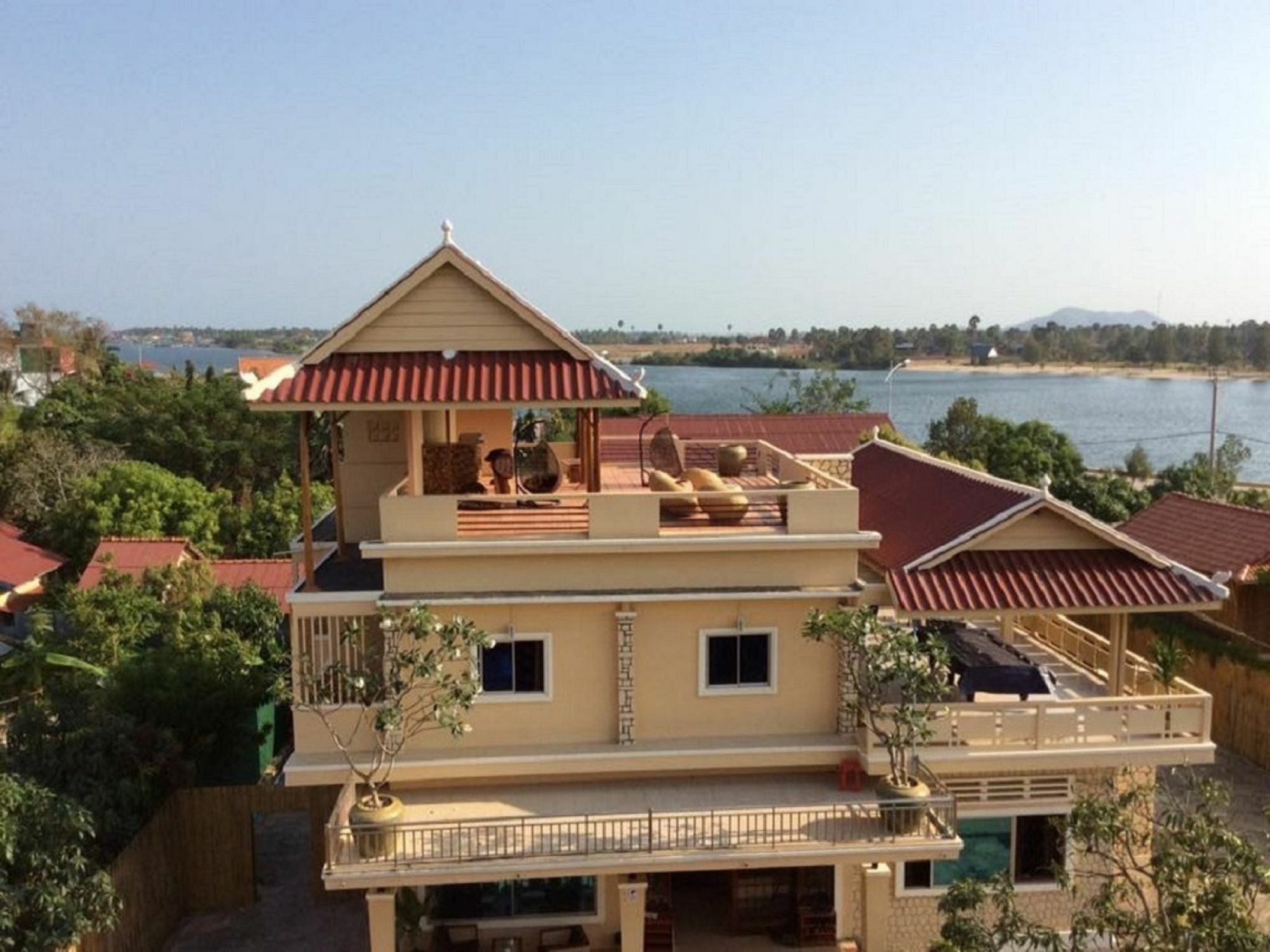 Kool Kampot Hotell Eksteriør bilde